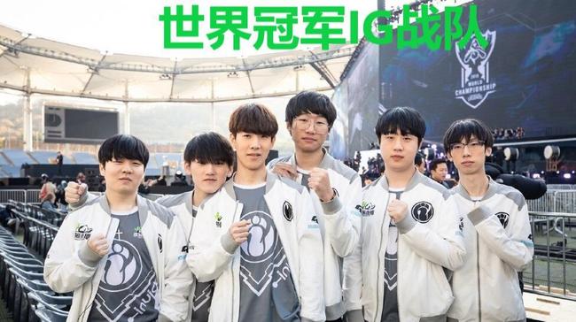 也强调团队 也强调团队